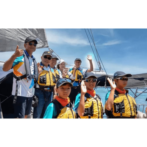 岳明國小「樂觀小帆手」駕馭帆船繞台1500公里！