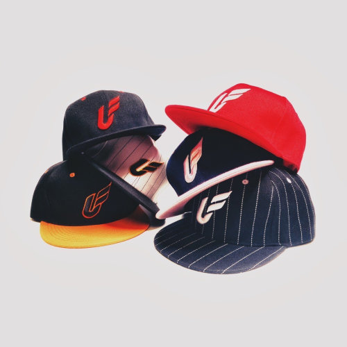 棒球帽-平帽簷(紅/黑)